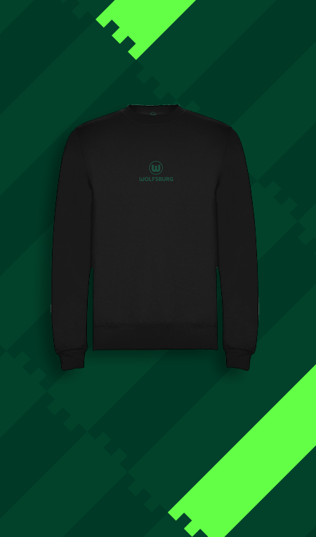Schwarzer VfL-Wolfsburg-Pullover mit grünem Vereinslogo und Schriftzug „Wolfsburg“ auf dunkelgrünem Hintergrund.