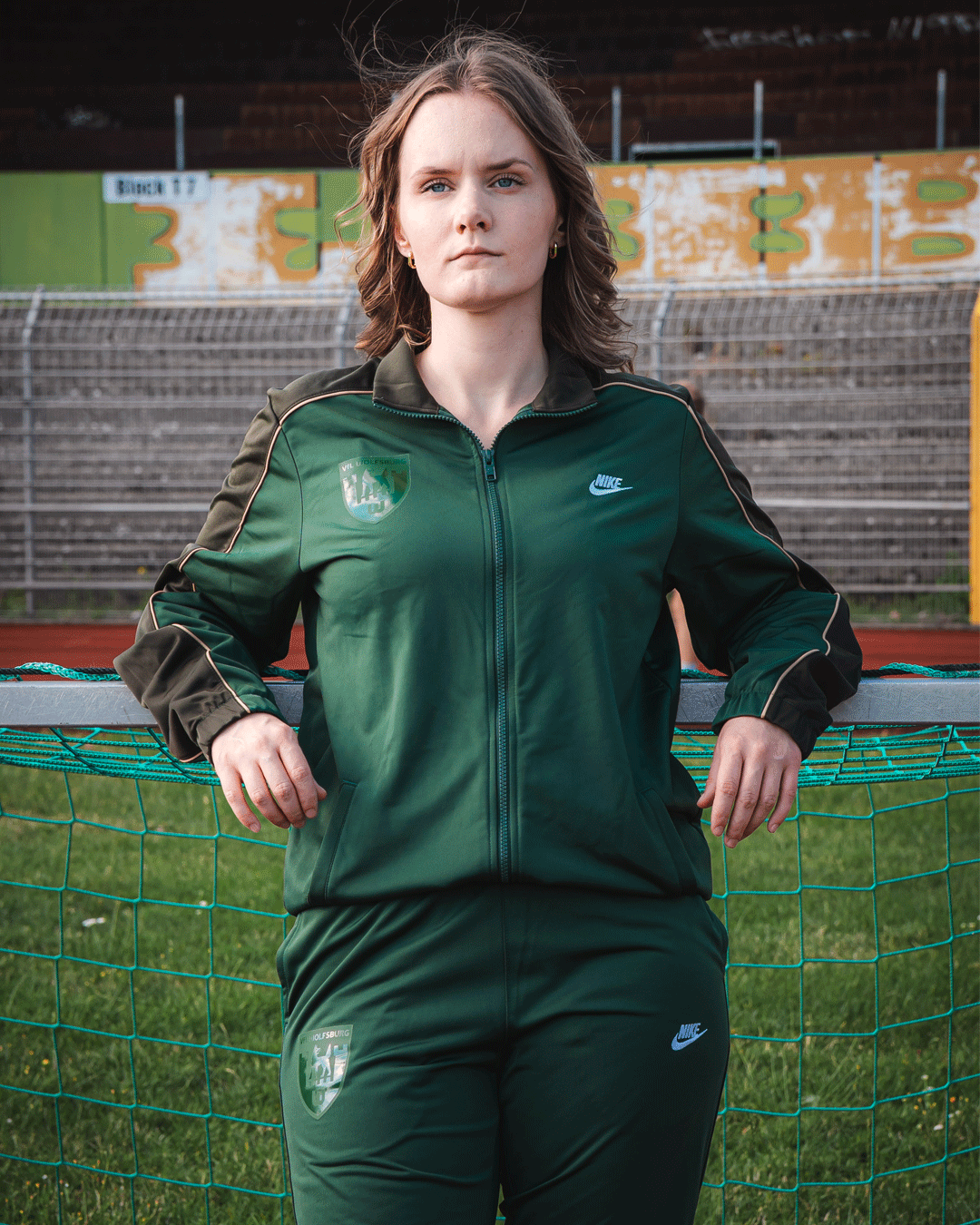 NIKE Trainingsjacke dunkelgrün