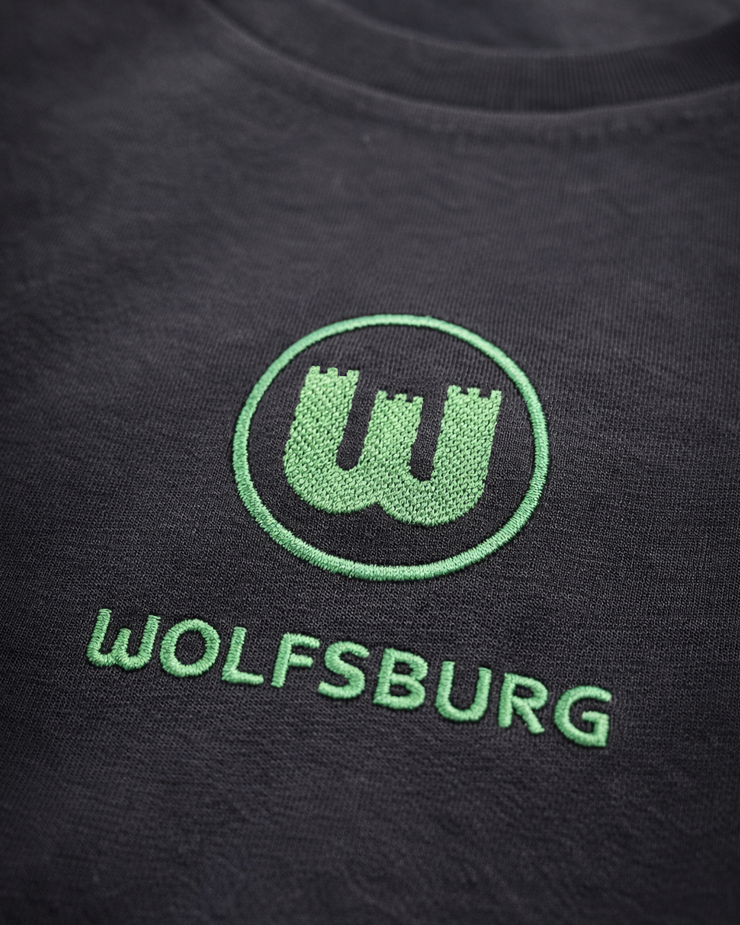 T-Shirt Wappen Wolfsburg schwarz
