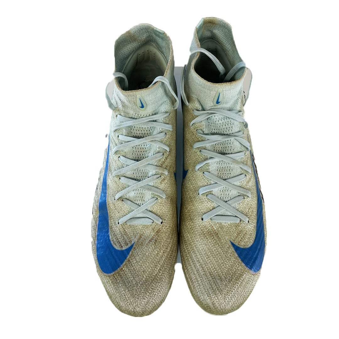 #27 - Arnold, sign. Fußballschuhe Nike